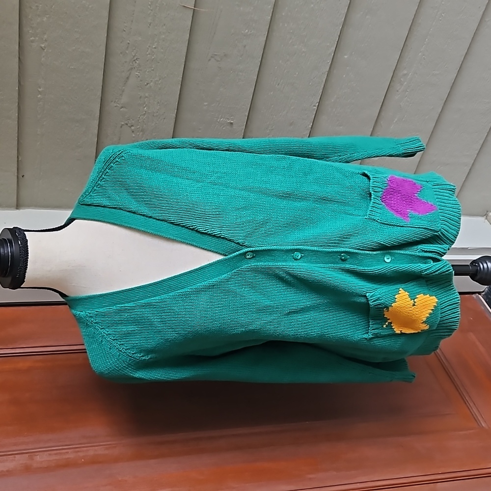 VINTAGE ALPENBLICK LEAVES FALL SWEATER 40 VNECK BUTTONS LEAF GREEN GOLD …